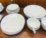 Noritake 4 place dinner set. Isabella pattern