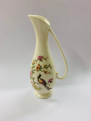 Titian pottery vase 2084