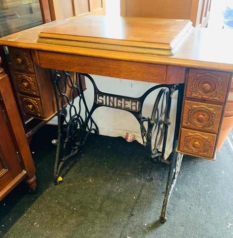 Singer sewing machine table